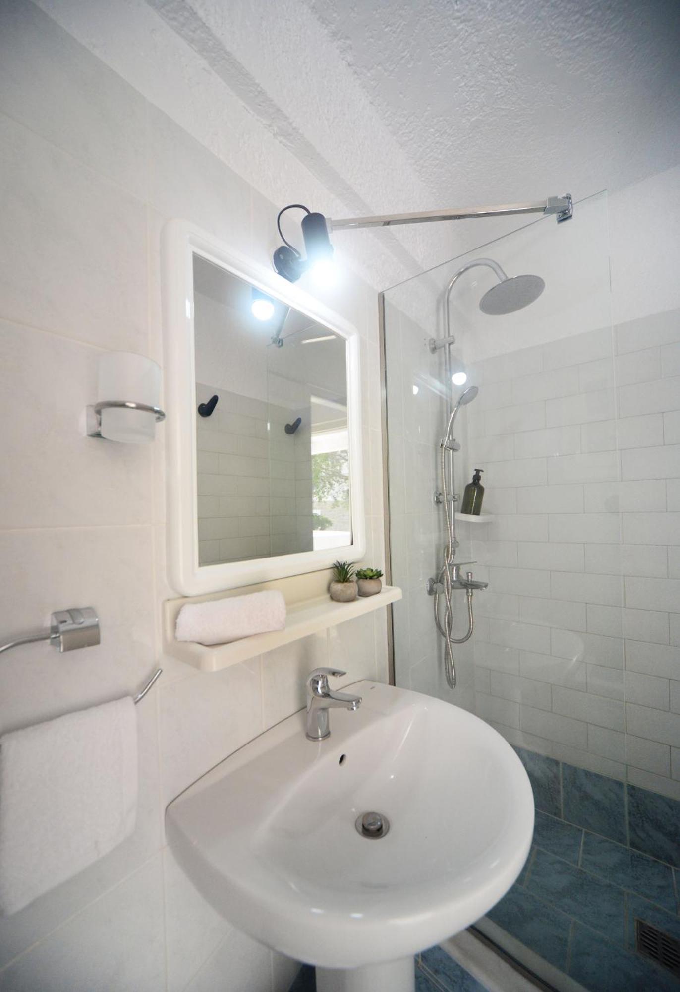 Anthelia Apartments Myrties Luaran gambar